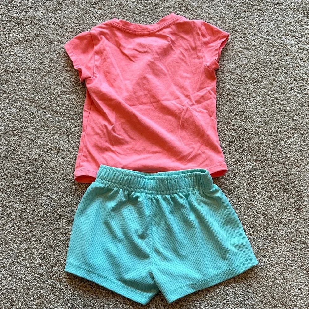 2t Nike Girls Sets BUNDLE! Gray/pink, Pink/navy, Coral & Aqua. 3sets as pictured - Picture 3 of 7